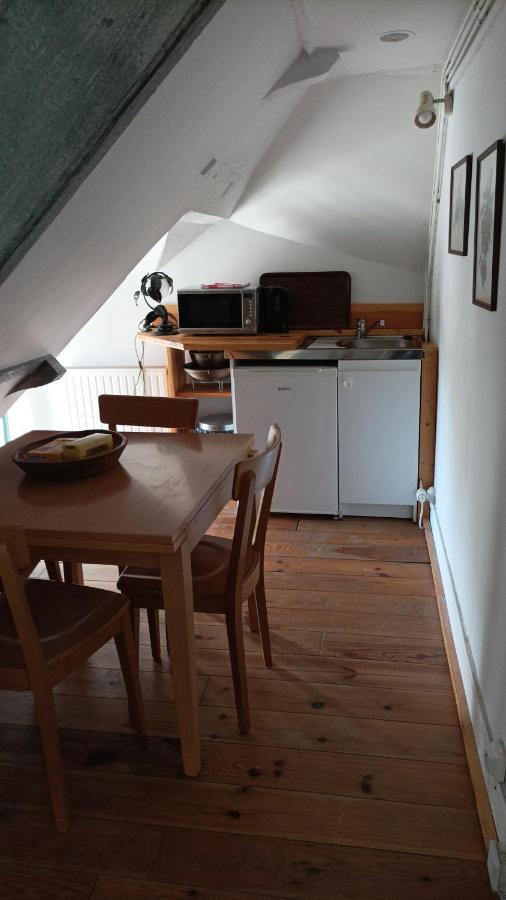 Chambres Chez Mounie 아로만체스레방 외부 사진